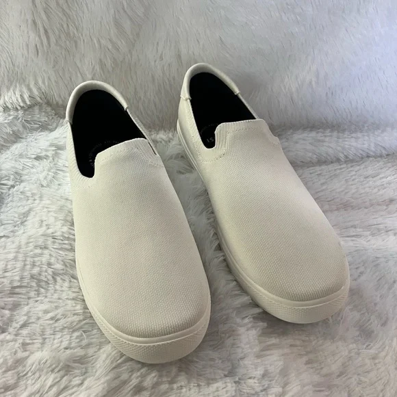 Vessi | Shoes | Vessi Boardwalk Slip On Sneaker Sail White  display picture 2